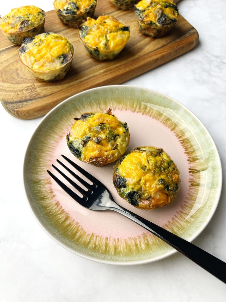 Egg muffins with mushrooms and spinach