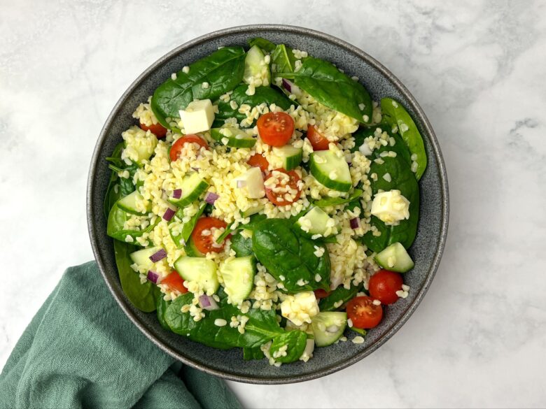 Bulgur, spinach, and mozzarella salad